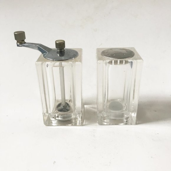 Vintage UK Design Clear Acrylic Lucite Salt Shaker and Pepper Mill Grinder Set - Picture 1 of 8